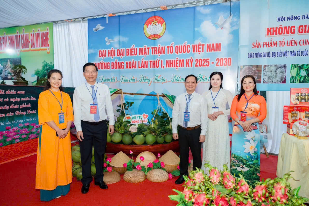 Nhiều sản phẩm nông nghiệp tiêu biểu được trưng bày tại Đại hội Đại biểu Mặt trận Tổ quốc Việt Nam phường Đồng Xoài lần thứ I, nhiệm kỳ 2025-2030